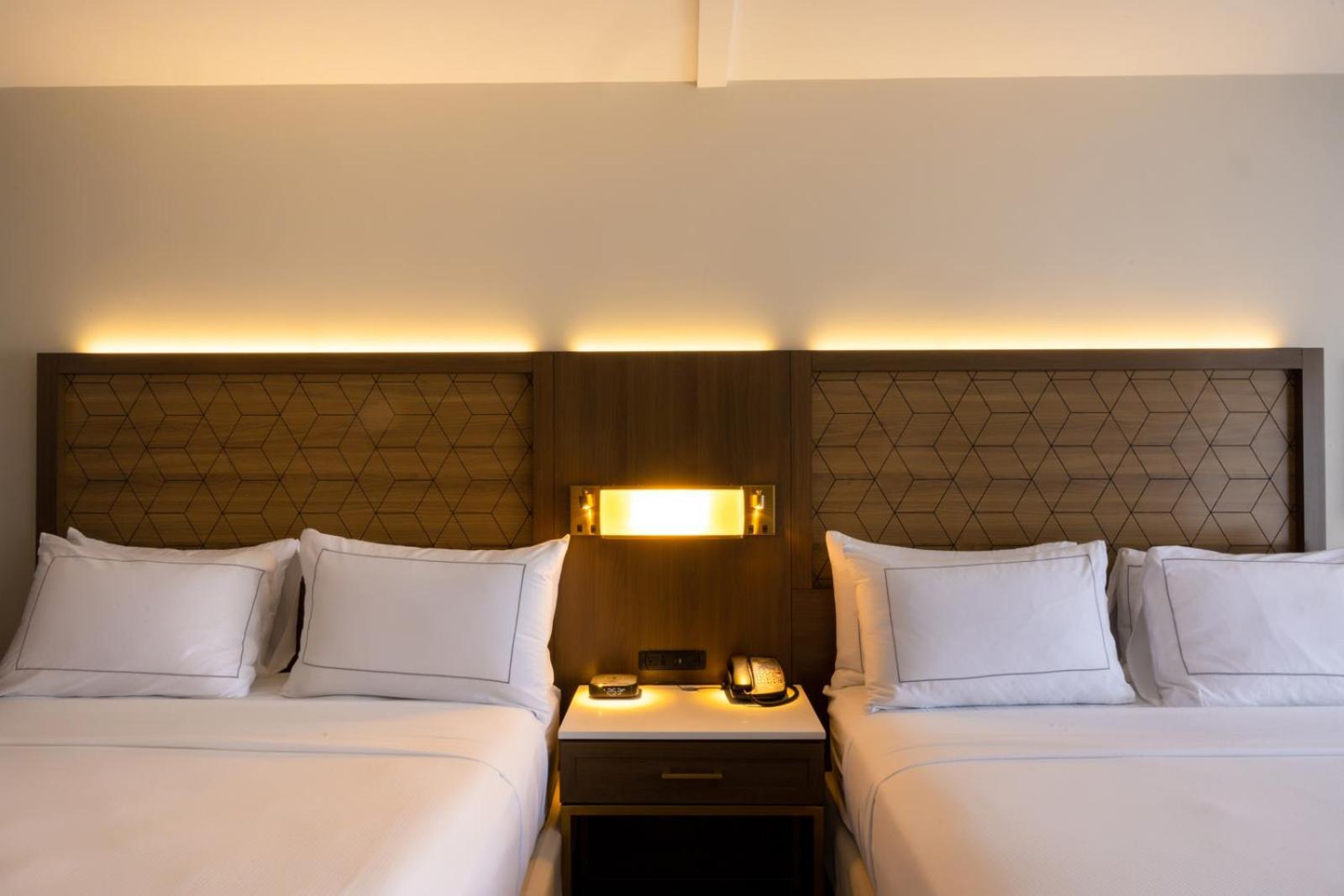 Doubletree By Hilton Tinton Falls-Eatontown Extérieur photo